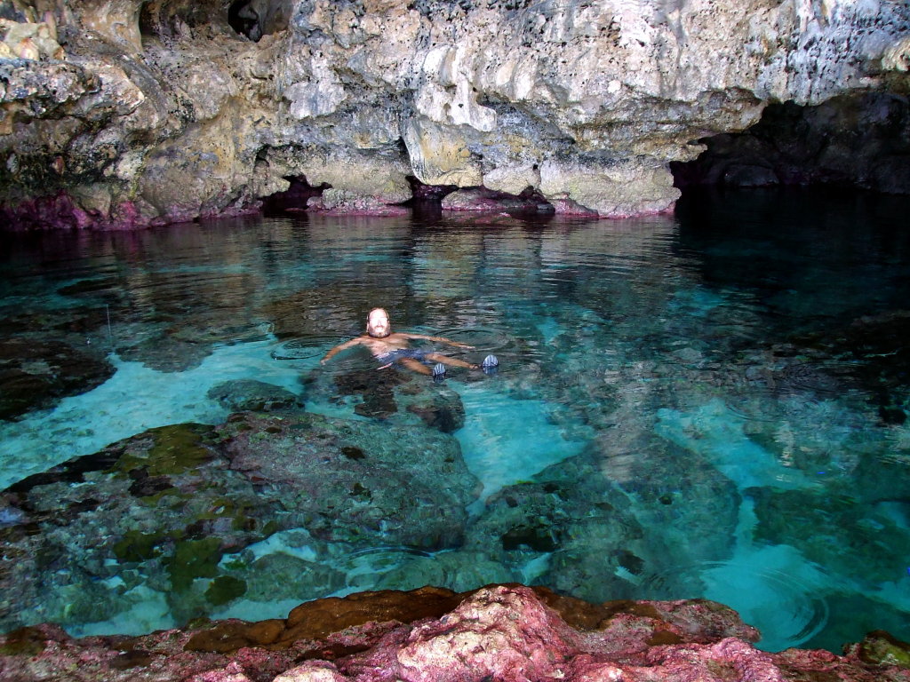 Niue Cave
